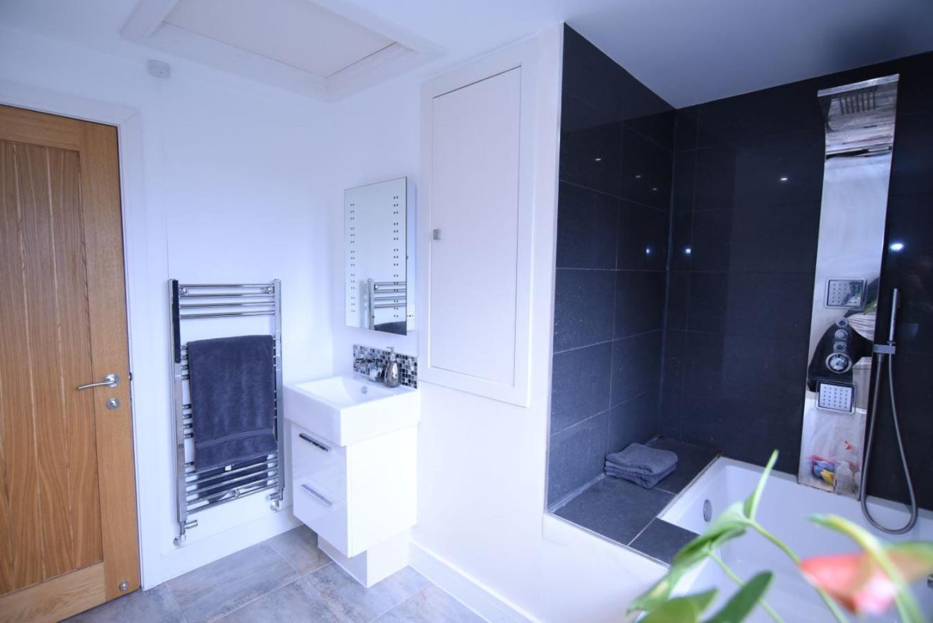 Chaucer House Holiday Home Кентербері Екстер'єр фото